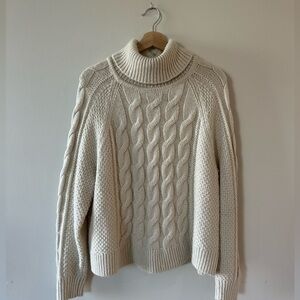Gap Cable-Knit Turtleneck Sweater Size Small